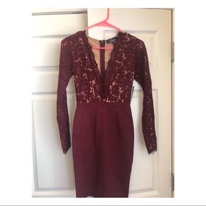Lulus Maroon Lace V-Cut Sleeved Dress